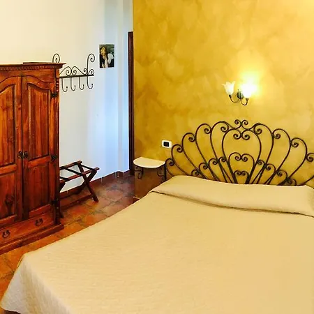 Dell'arcangelo Rocca Massima