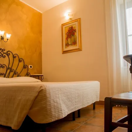 Dell'arcangelo Rocca Massima